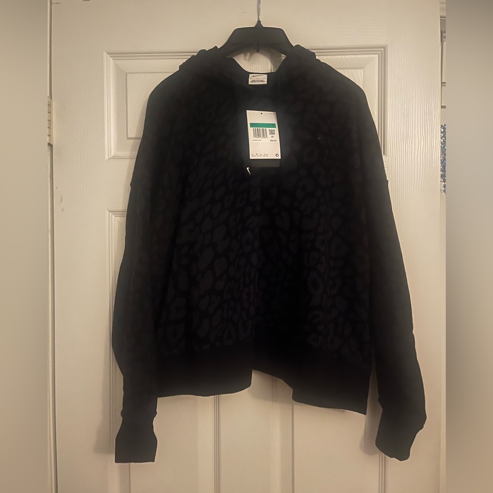 Womens XL Nike crop sweater hoodie.